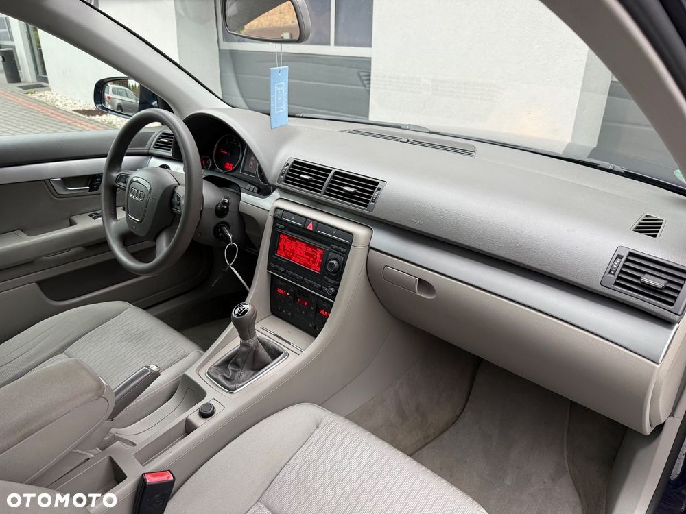 Audi A4 Avant 2.0 TDI - 12