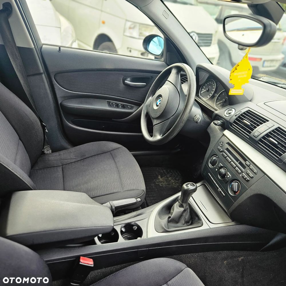 BMW Seria 1 - 12
