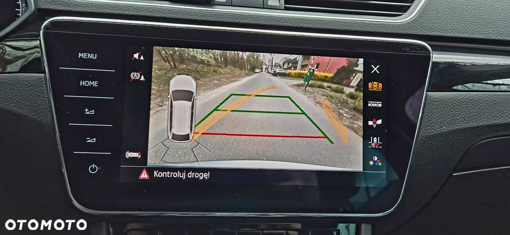Skoda Superb 2.0 TDI 4x4 L&K DSG - 13