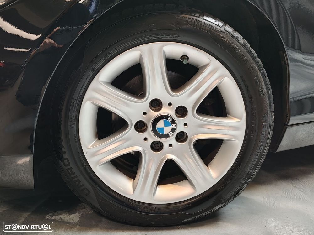 BMW 116 d EfficientDynamics — fotografia 24
