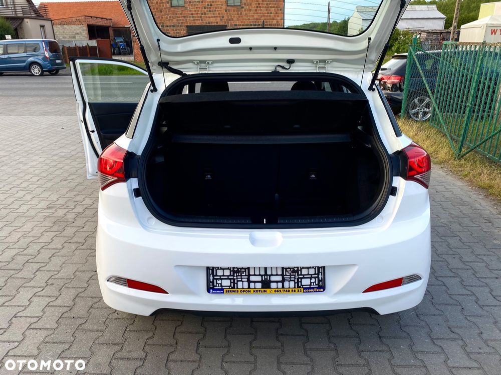 Hyundai i20 - 10