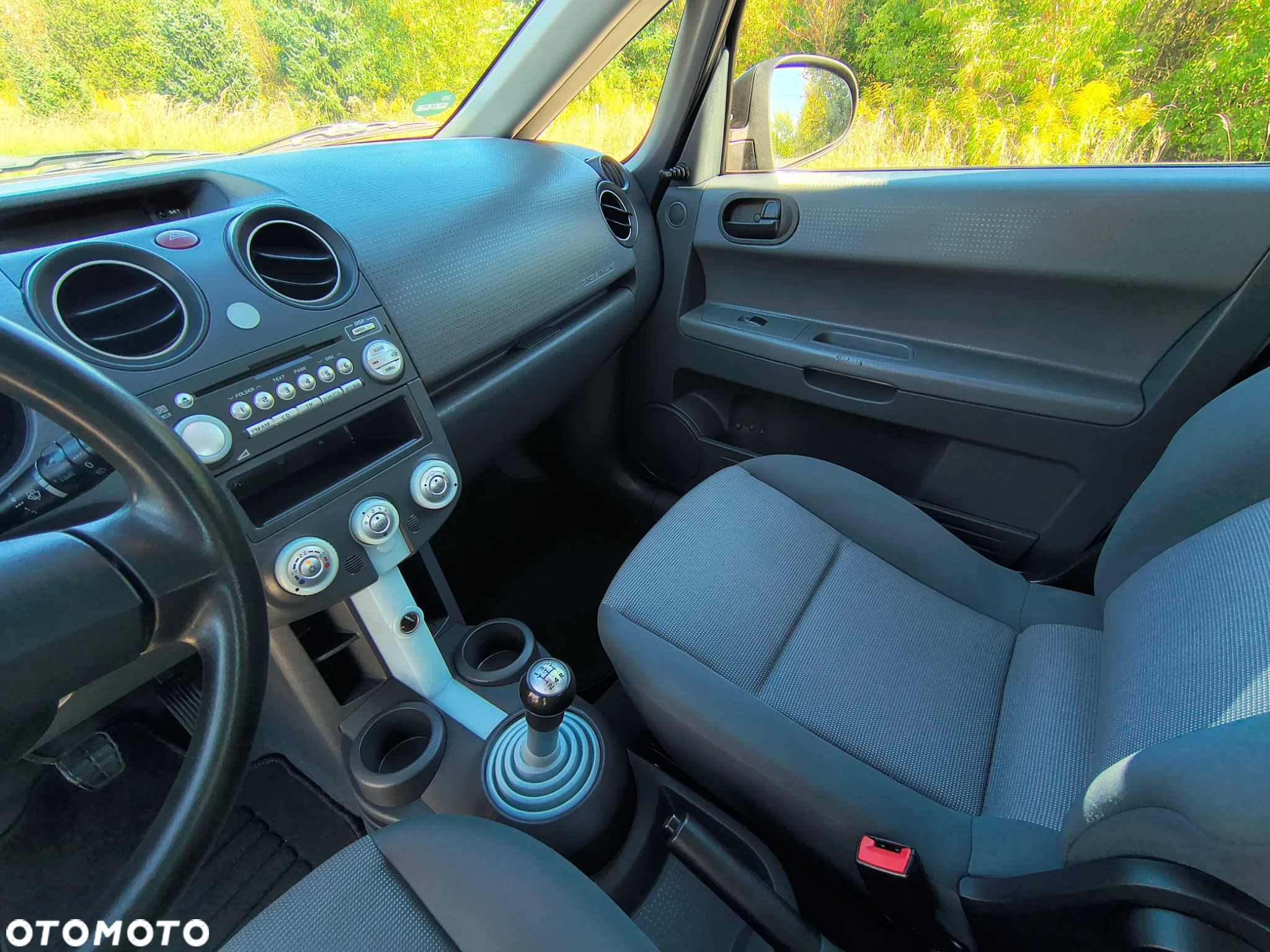 Mitsubishi Colt - 31
