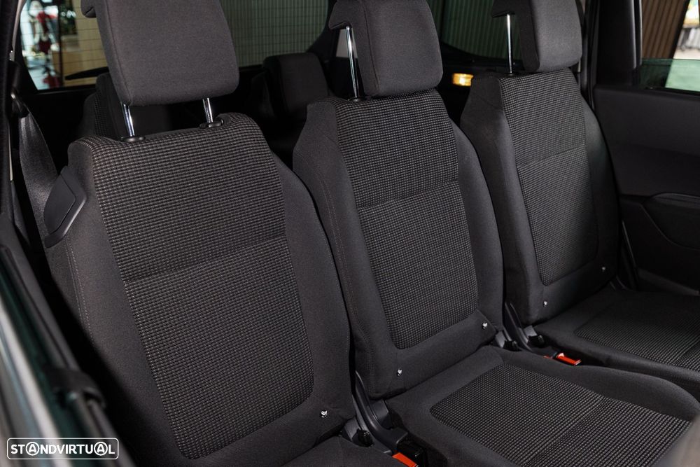 Peugeot 5008 1.6 HDi 7L Allure - 22