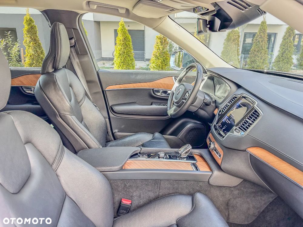 Volvo XC 90 B5 D AWD Inscription - 10