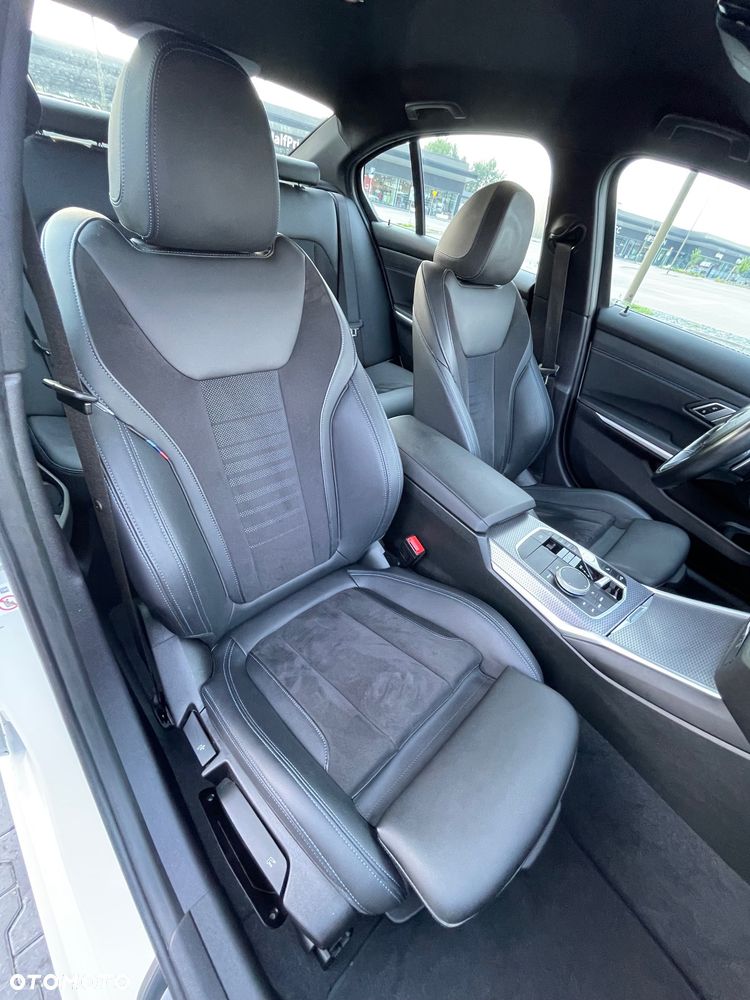 BMW Seria 3 318d mHEV M Sport - 14