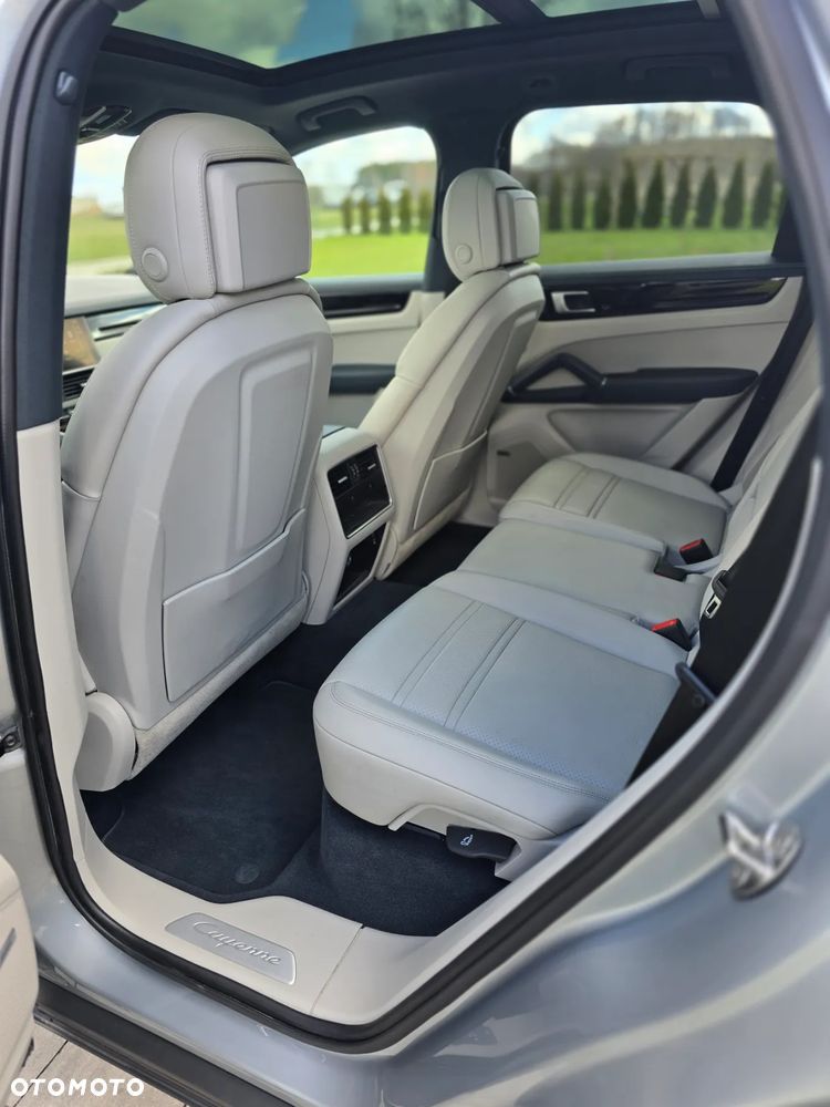 Porsche Cayenne Platinum Edition - 5