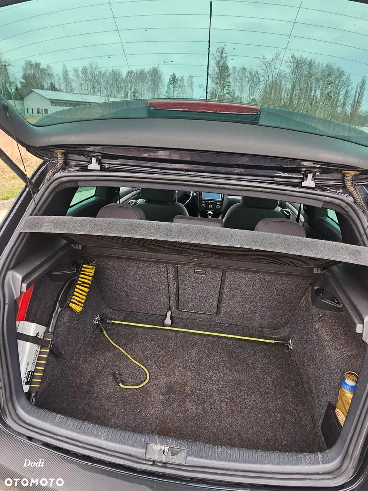 Volkswagen Golf - 13