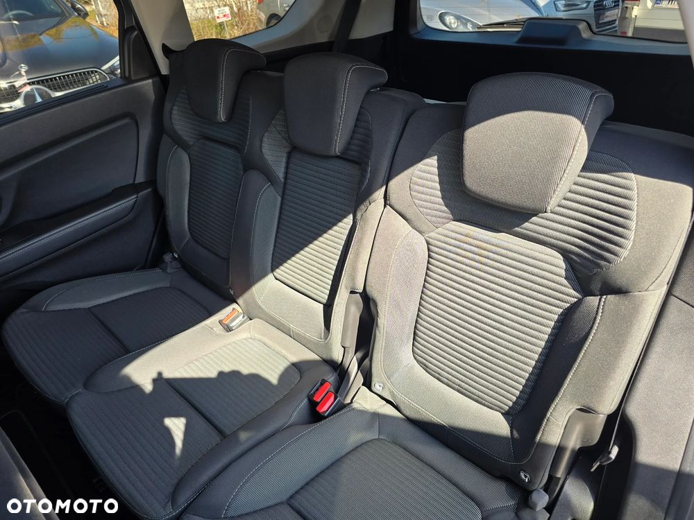 Renault Grand Scenic - 13