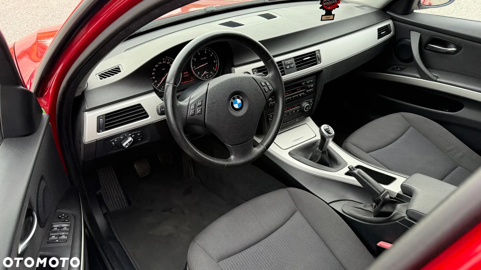BMW Seria 3 318i Edition Sport - 2