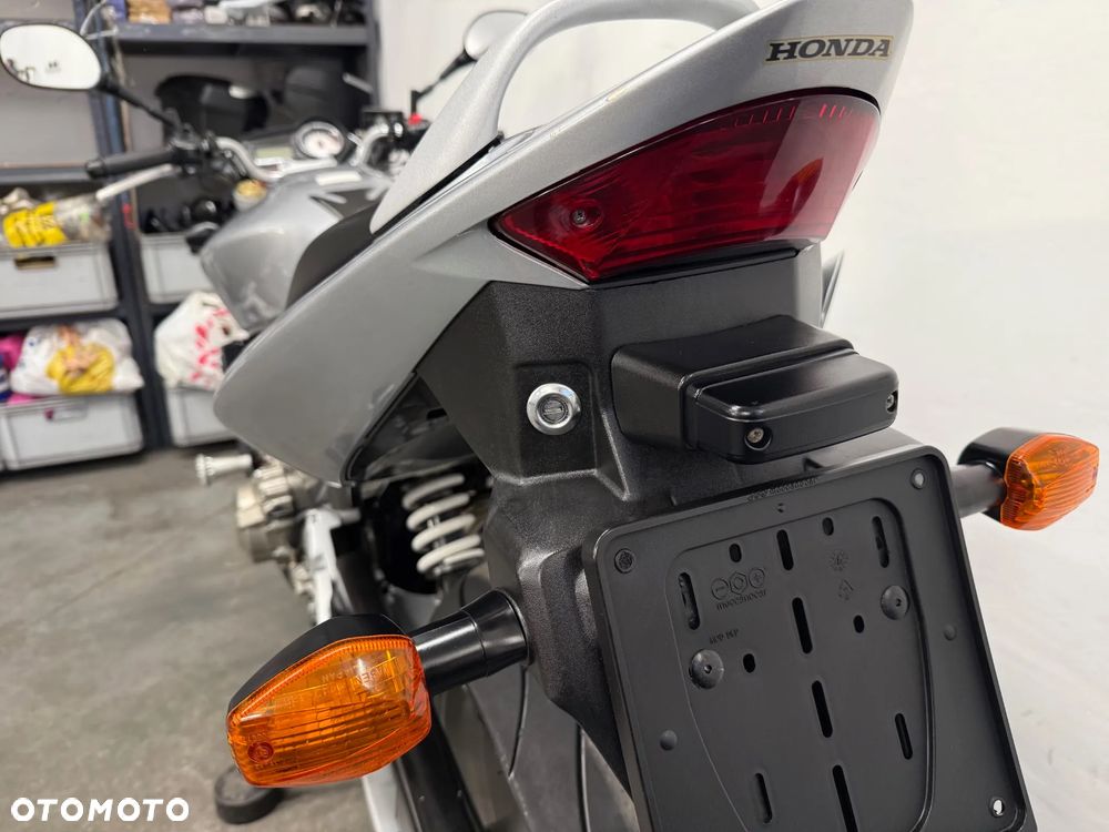 Honda Hornet - 29