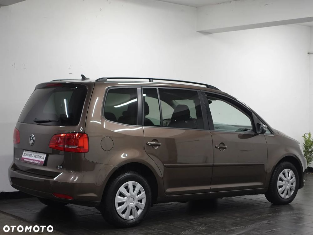 Volkswagen Touran - 9
