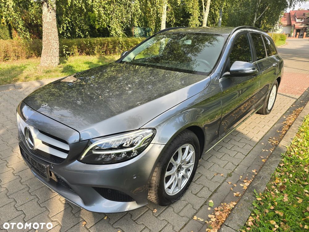 Mercedes-Benz Klasa C 180 d T Exclusive - 5