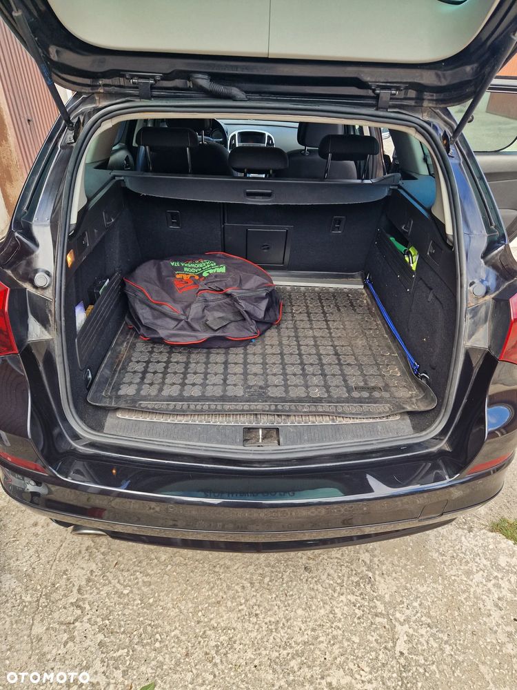 Opel Astra 1.6 T Sport - 37