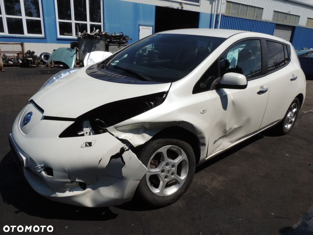 Szyba drzwiowa Nissan Leaf I '17 - 1