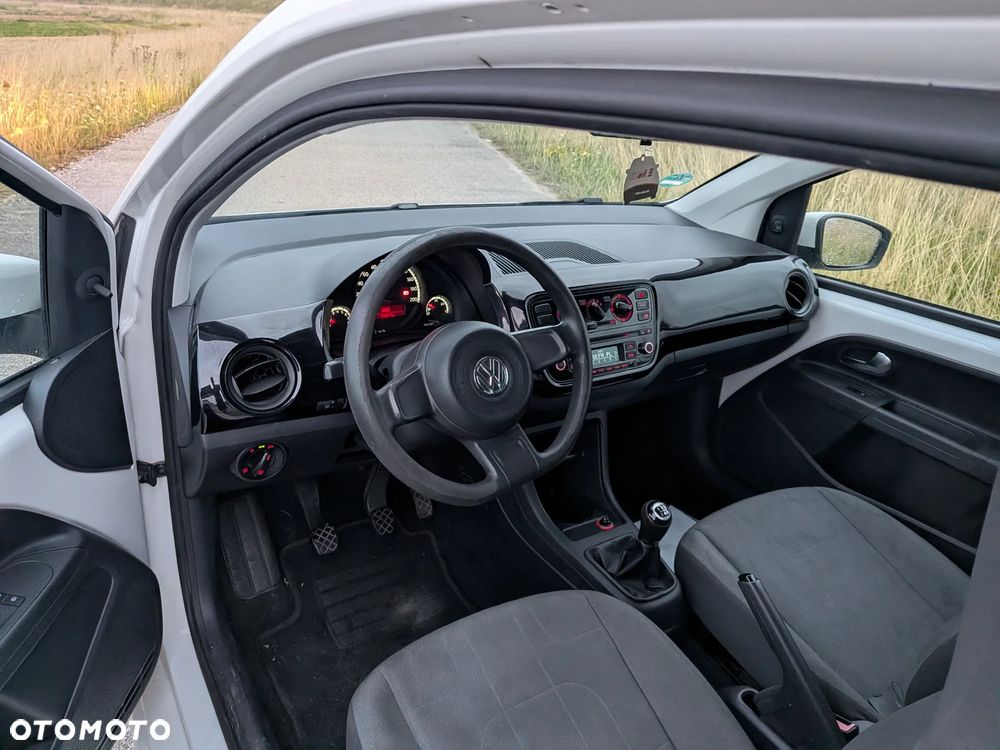 Volkswagen up! white - 10
