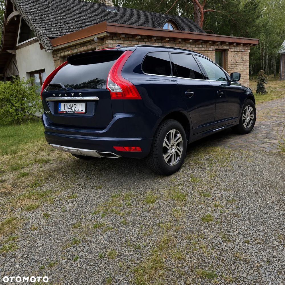 Volvo XC 60 D4 Drive-E Momentum - 4