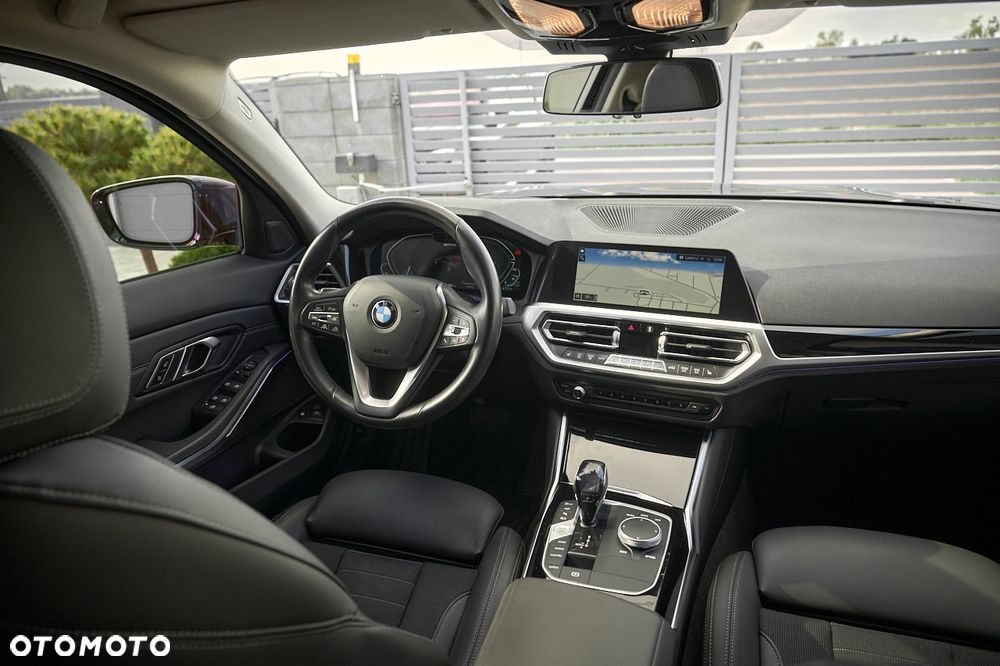 BMW Seria 3 330e Sport Line sport - 3