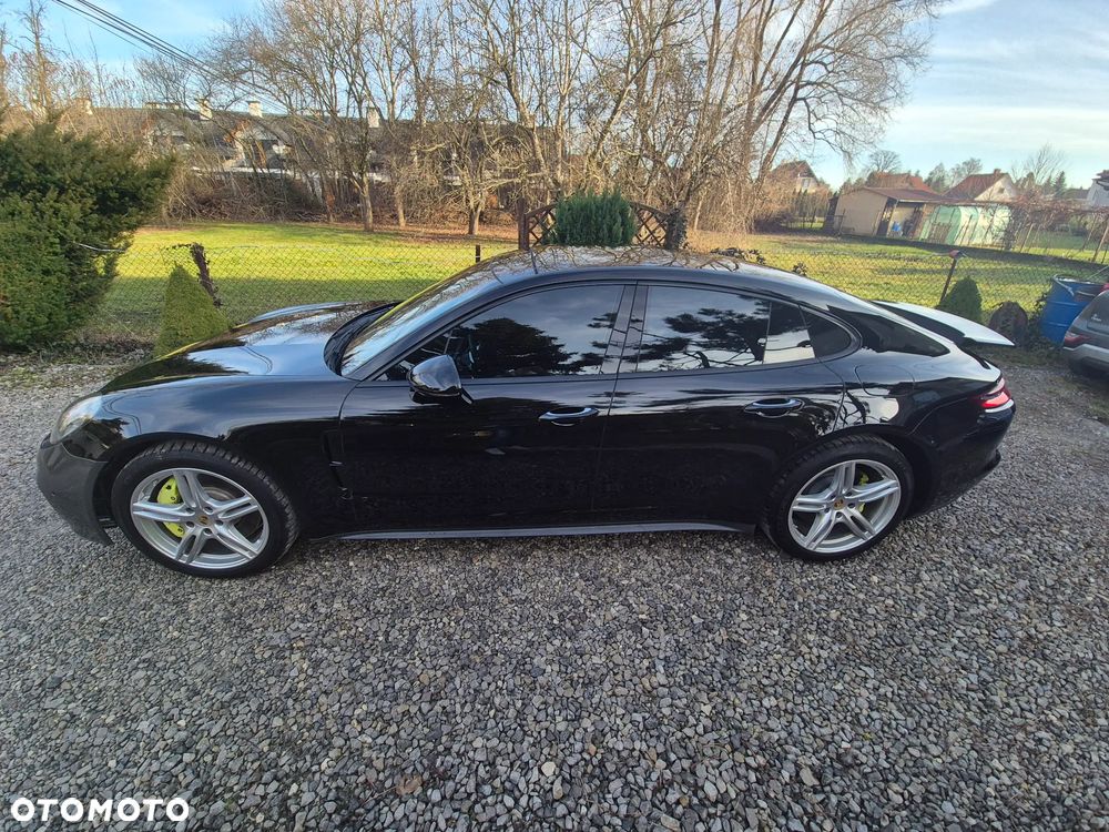 Porsche Panamera 4 E-Hybrid - 10