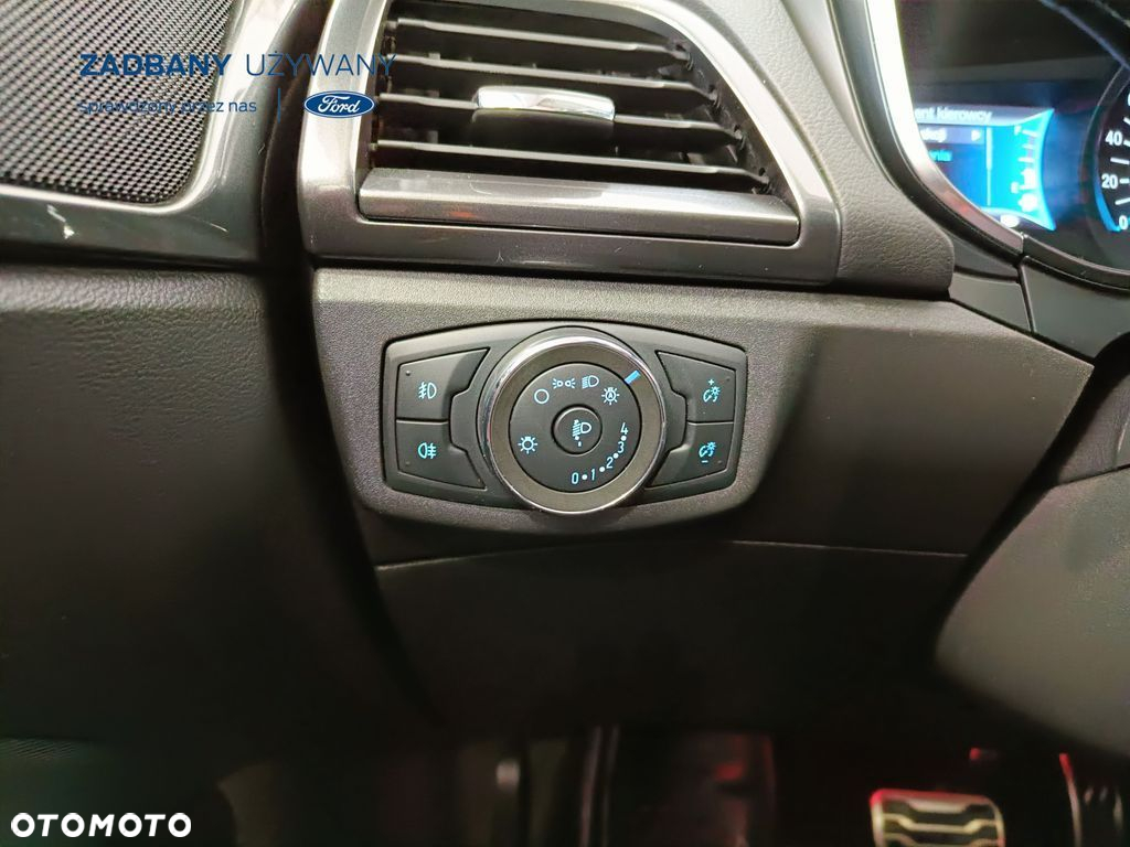 Ford Mondeo 2.0 Hybrid Titanium - 16