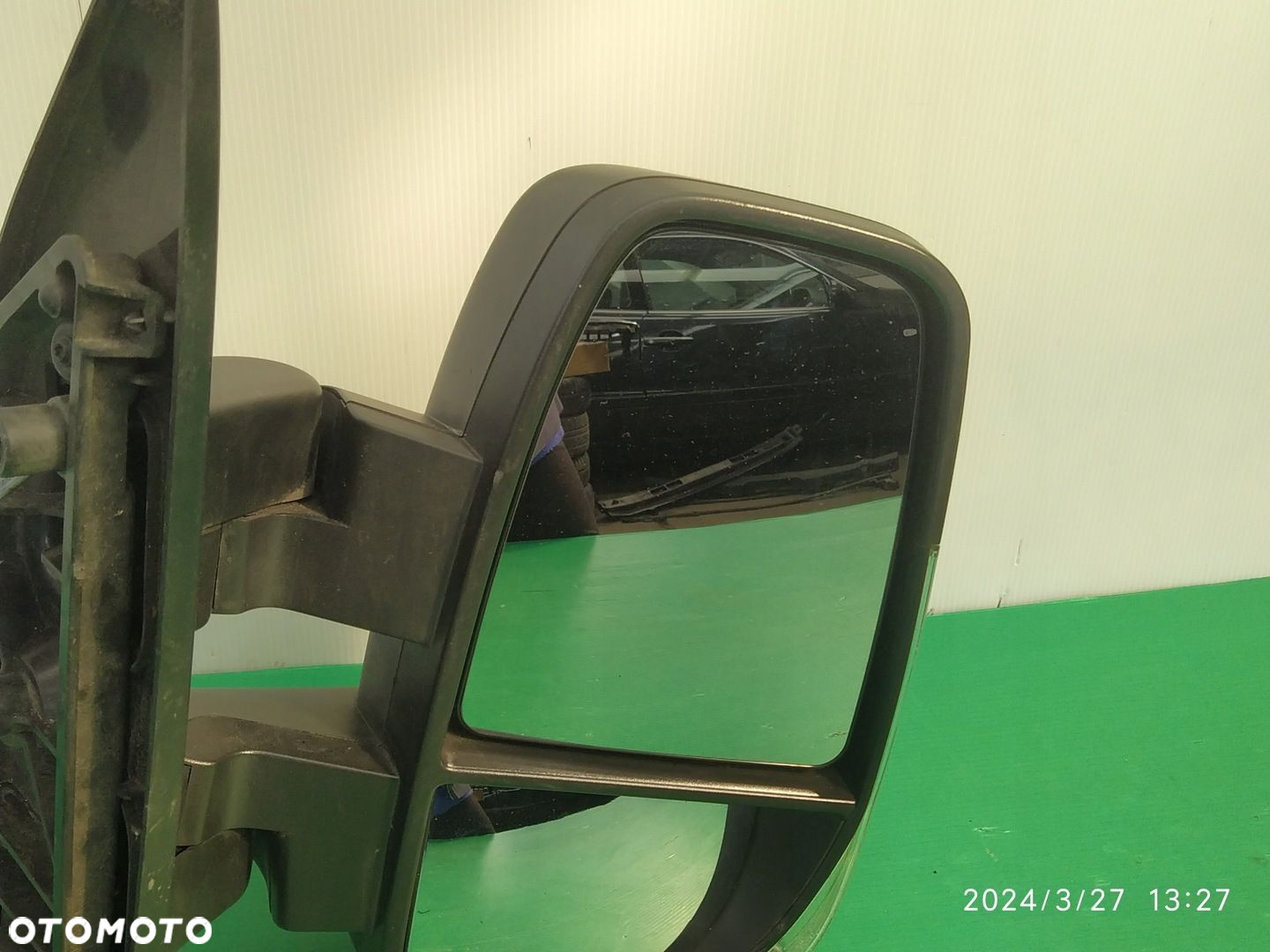 LUSTERKO PRAWE IVECO DAILY IV 25 PIN 5802028037 - 2
