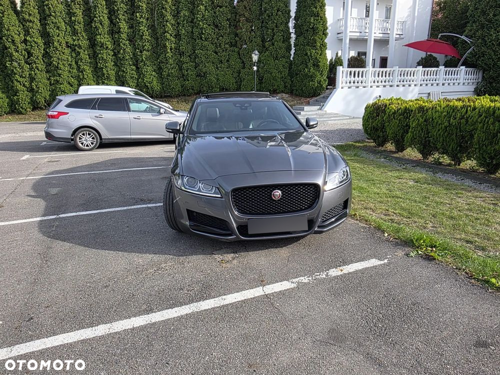 Jaguar XF 2.0 i4D R-Sport - 20