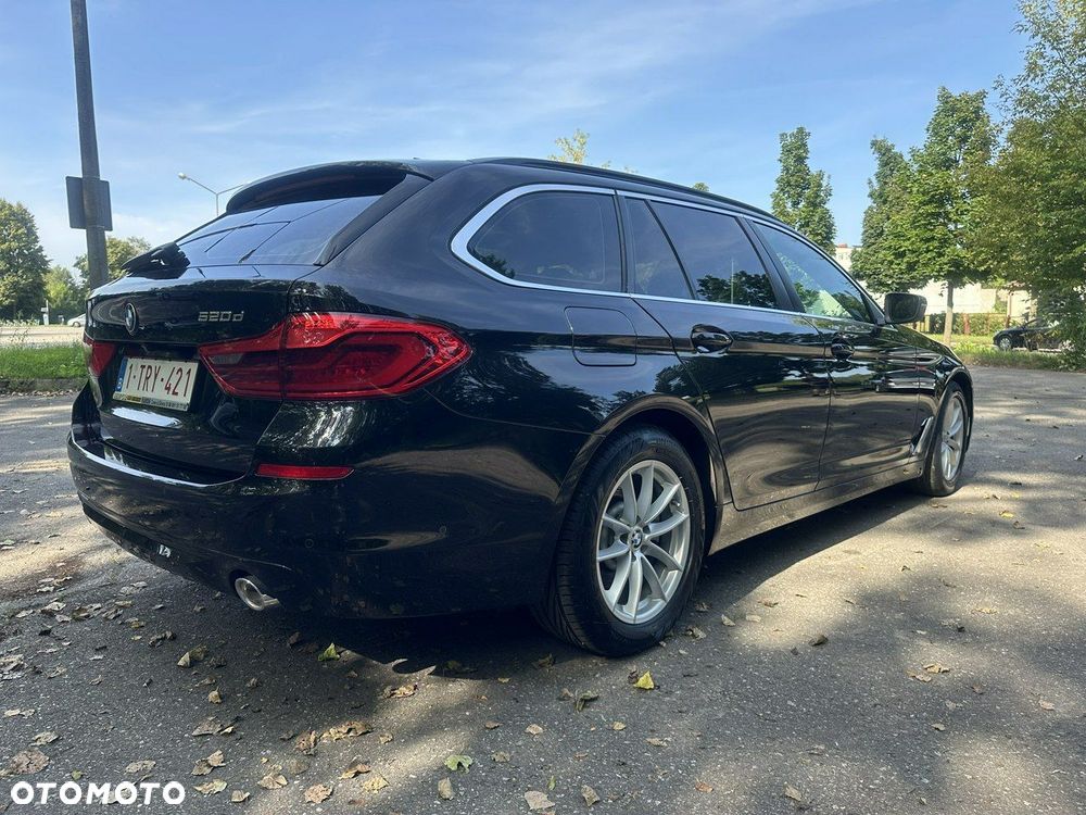 BMW Seria 5 520d Luxury Line sport - 3