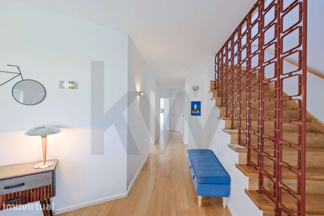 Moradia T7 Isolada com piscina e garagem  no Bairro de Santa Teresinha - Grande imagem: 5/60