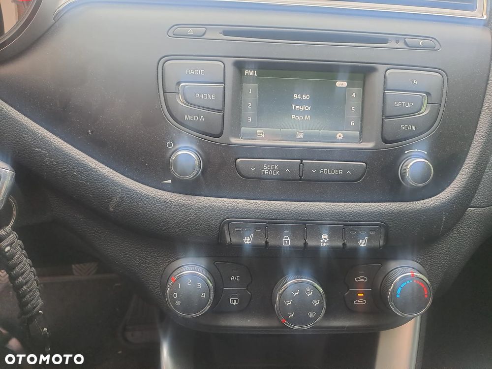 Kia Ceed 1.0 T-GDI 100 ISG Dream-Team Edition - 10