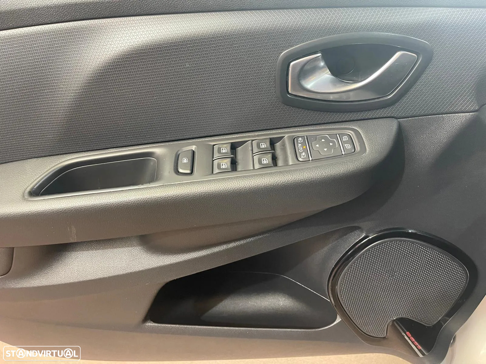Renault Clio 1.5 dCi Limited - 44