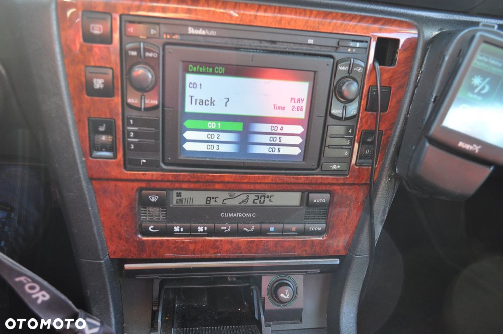 Skoda Superb 2.8 V6 Laurin&Klement - 10