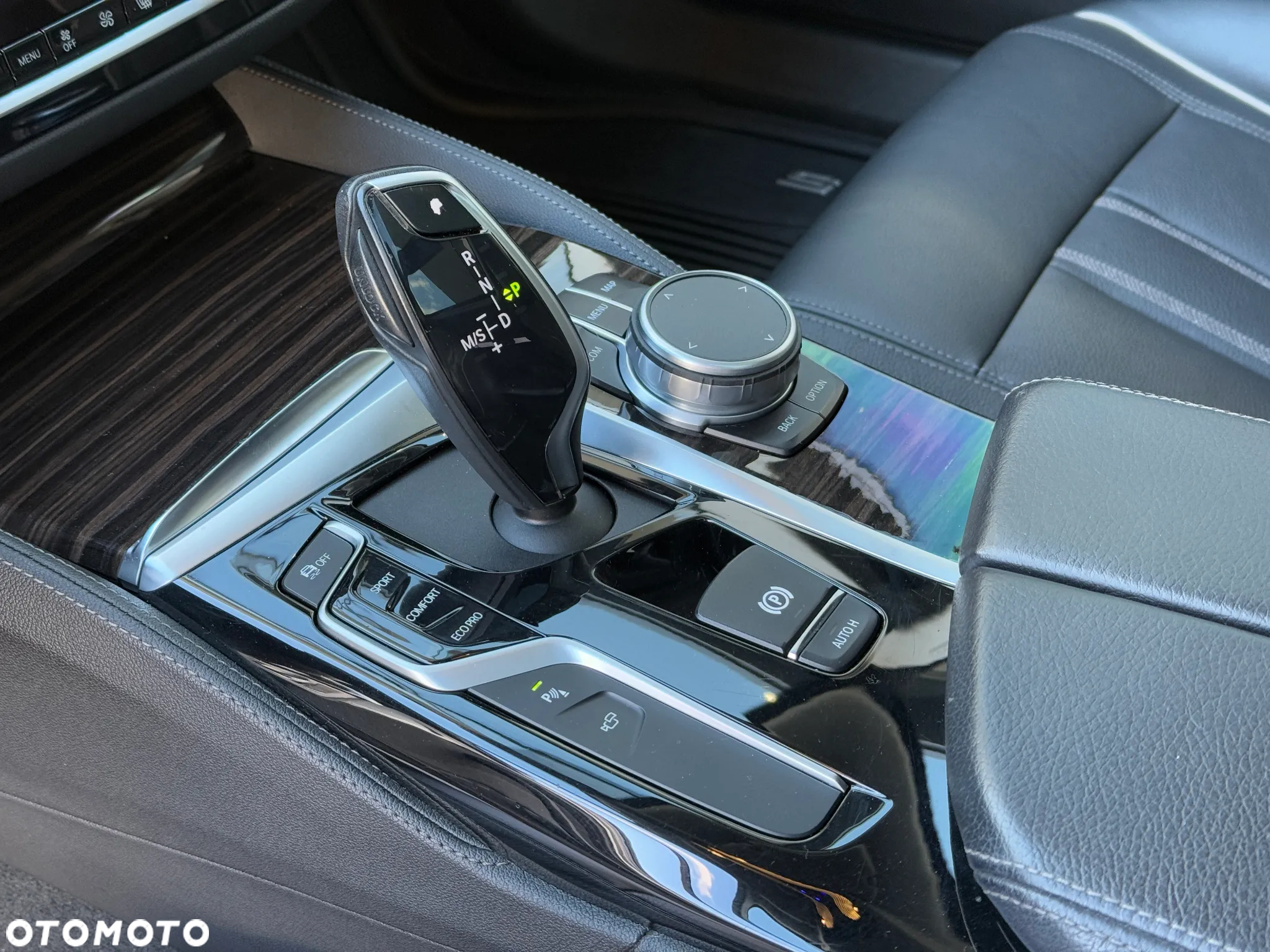 BMW Seria 5 520d xDrive Luxury Line - 16
