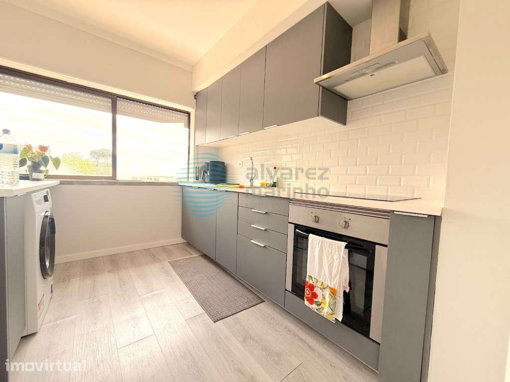 Apartamento T2 no VIMEIRO, LOURINHÃ - Grande imagem: 2/19