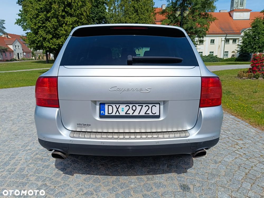 Porsche Cayenne - 6