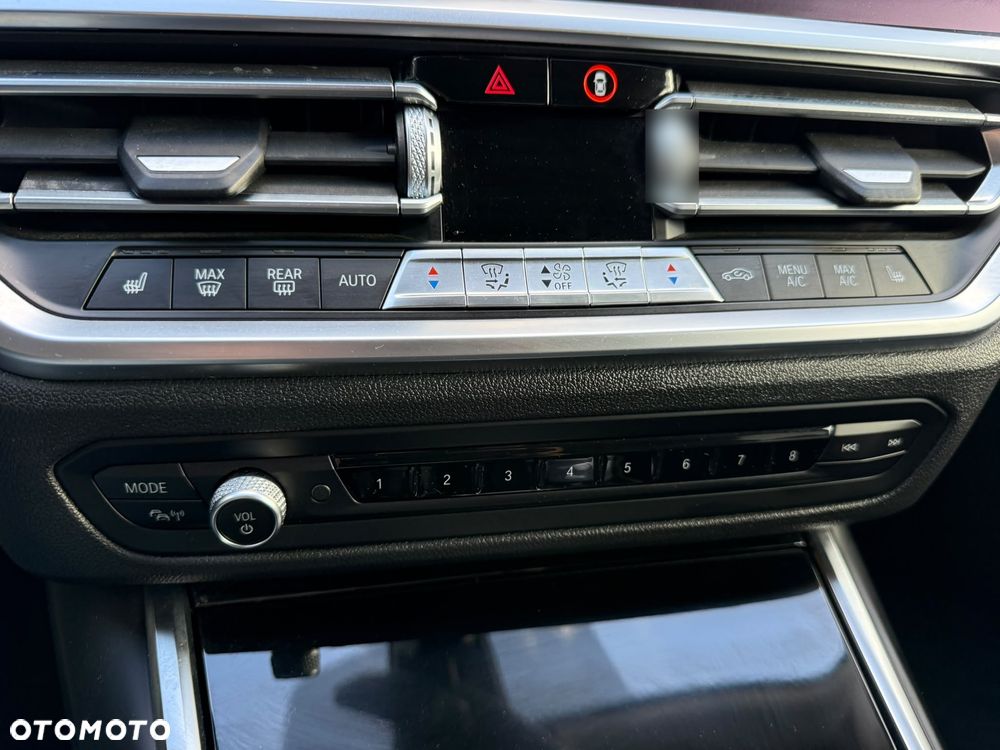 BMW Seria 3 318i Advantage - 17