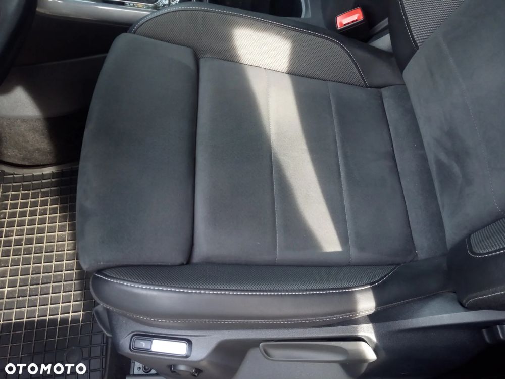 Volkswagen T-Roc 2.0 TDI SCR Style - 21