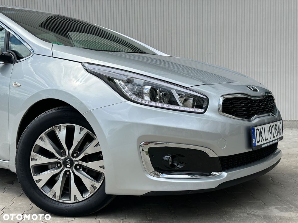 Kia Ceed 1.6 CRDi L Business Line - 13