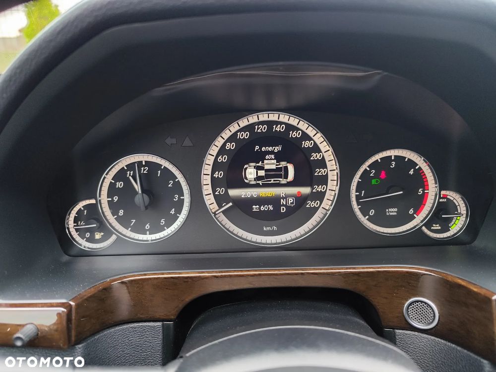 Mercedes-Benz Klasa E - 13