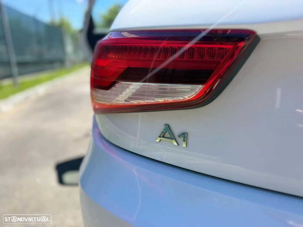 Audi A1 Sportback 1.0 TFSI Sport — fotografia 10
