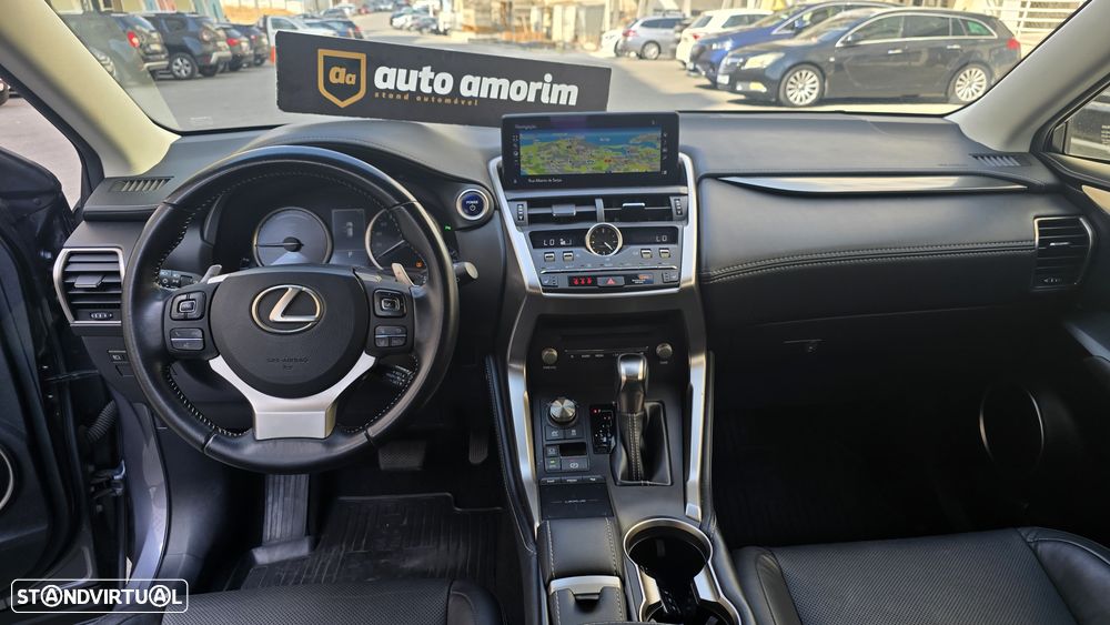 Lexus NX 300h Executive+ - 21