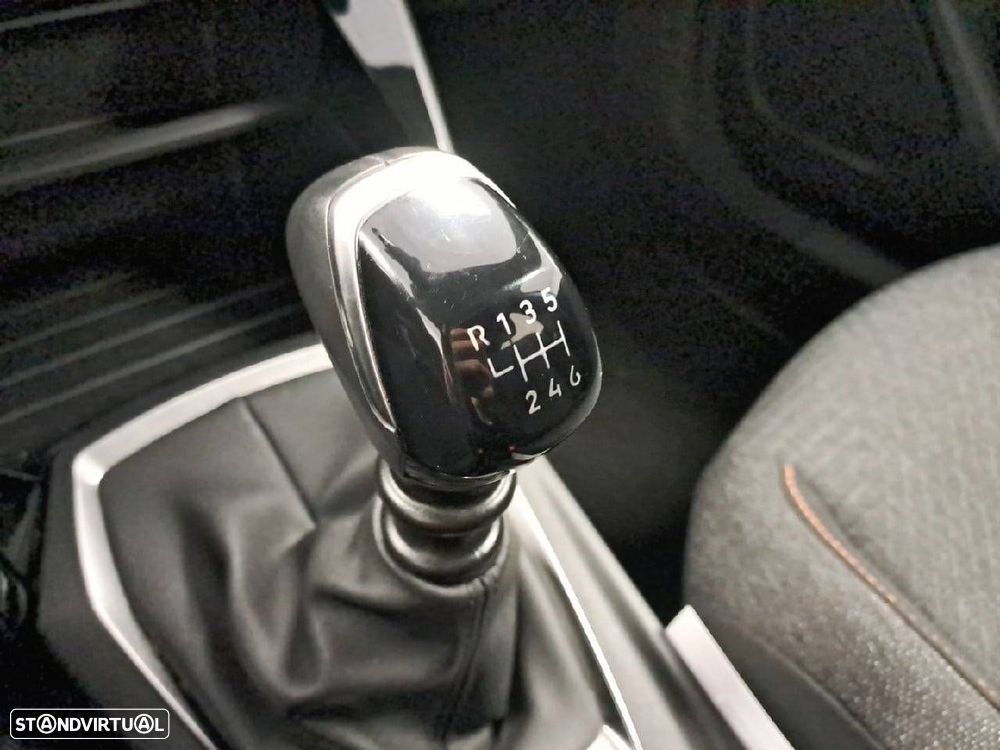 Peugeot 2008 1.2 PureTech Style - 21