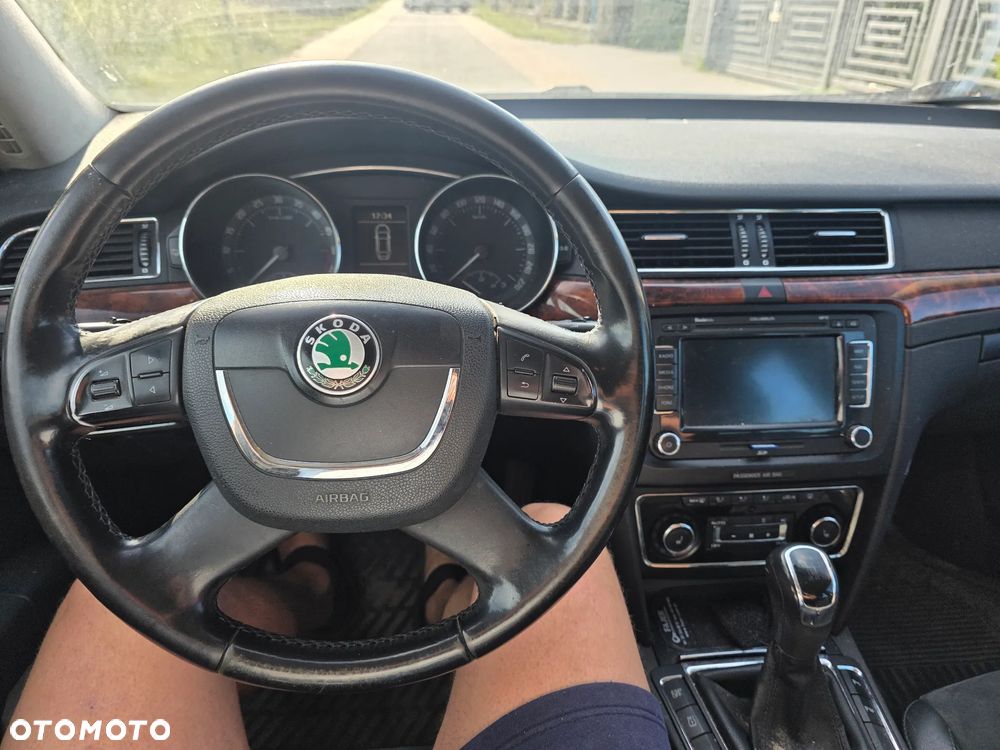 Skoda Superb 2.0 TDI 4x4 Elegance - 6