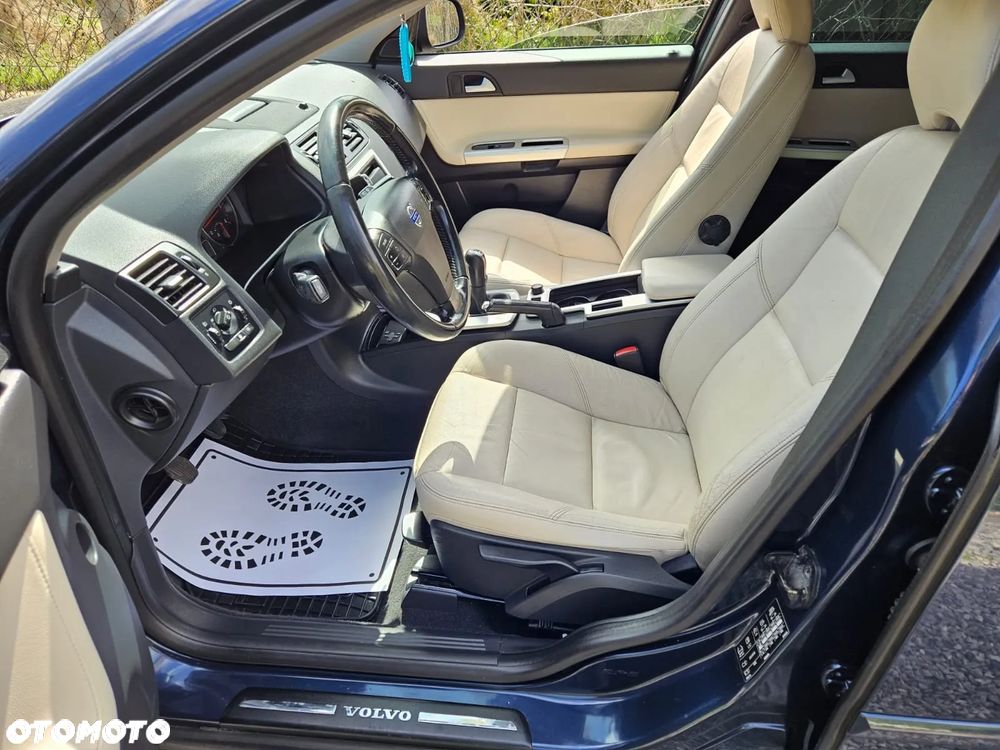 Volvo V50 DPF D3 Summum - 19