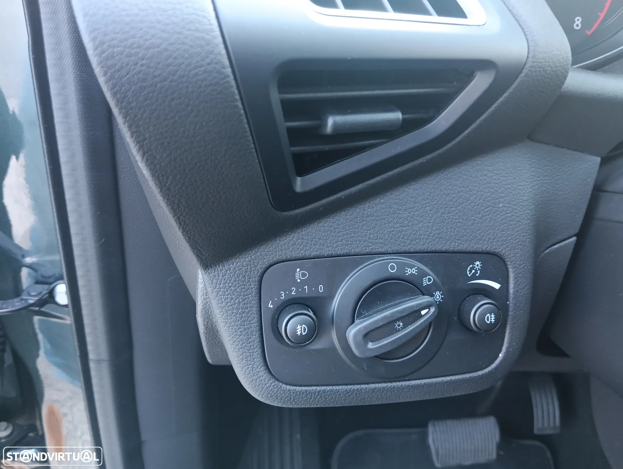 Ford Kuga 1.5 EcoBoost Titanium 4WD Powershift - 9