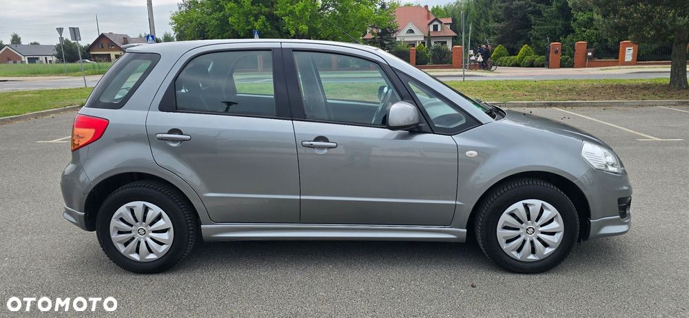 Suzuki SX4 1.6 Comfort - 10