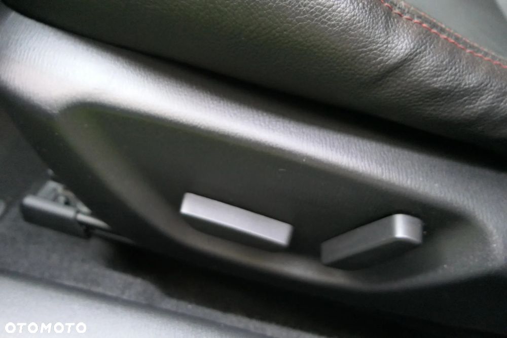 Mazda 3 SKYACTIV-G 120 Sports-Line - 33