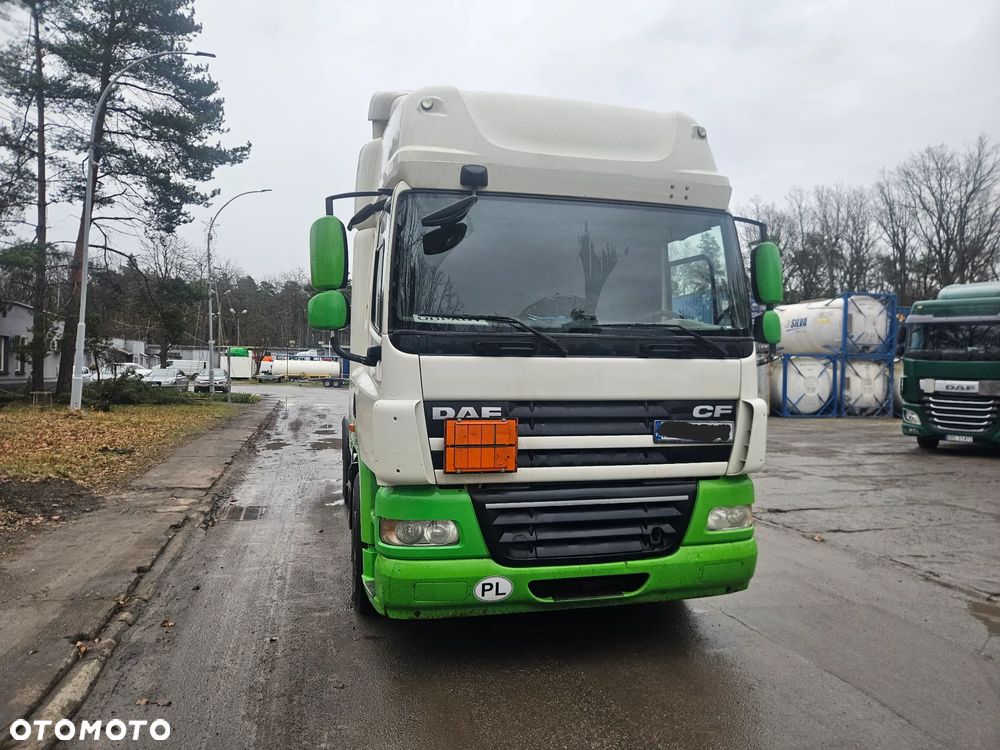 DAF CF - 4