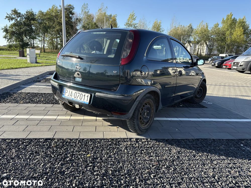 Opel Corsa 1.2 16V Cosmo - 4