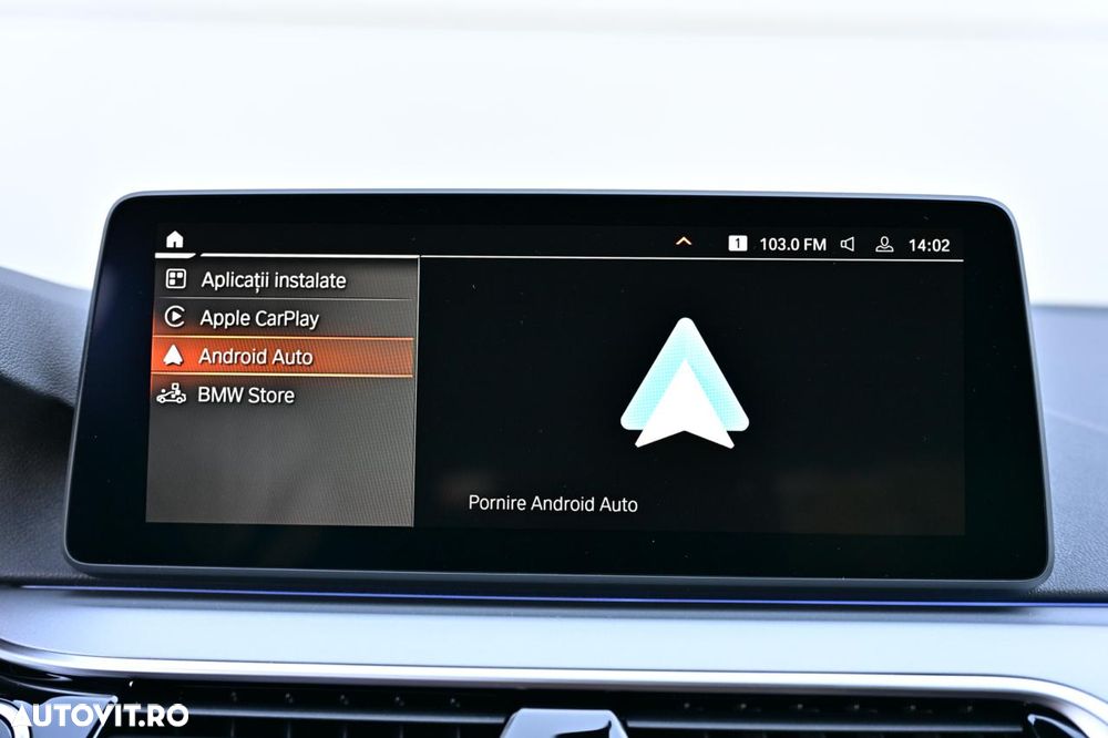 BMW Seria 5 520i Aut. Luxury Line - 36