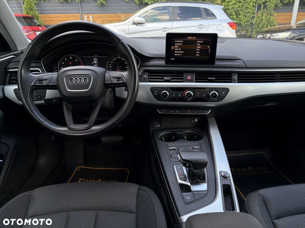 Audi A4 Limousine 2.0 TFSI ultra S tronic design - 35