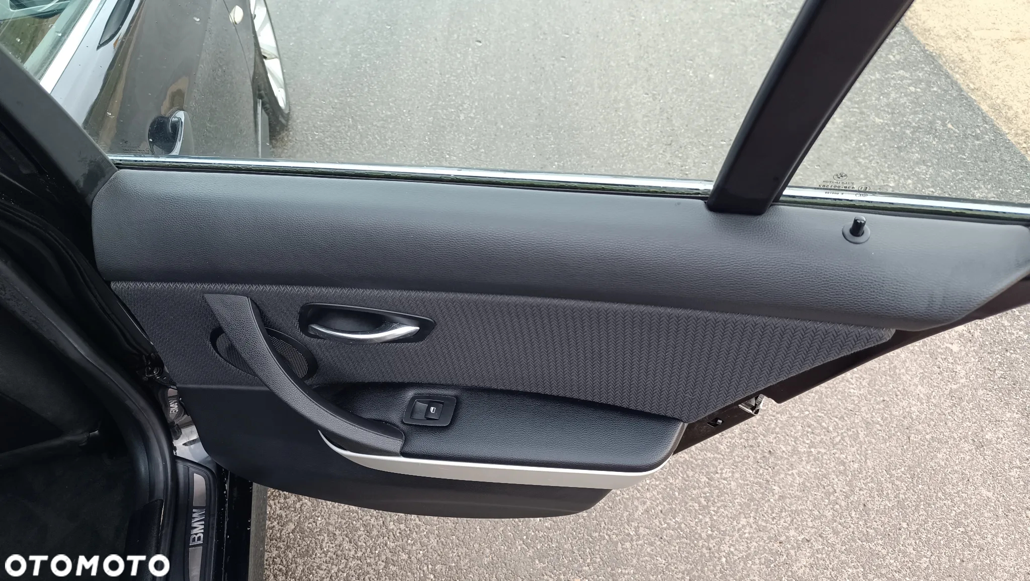 BMW Seria 3 330d DPF Touring Edition Sport - 15